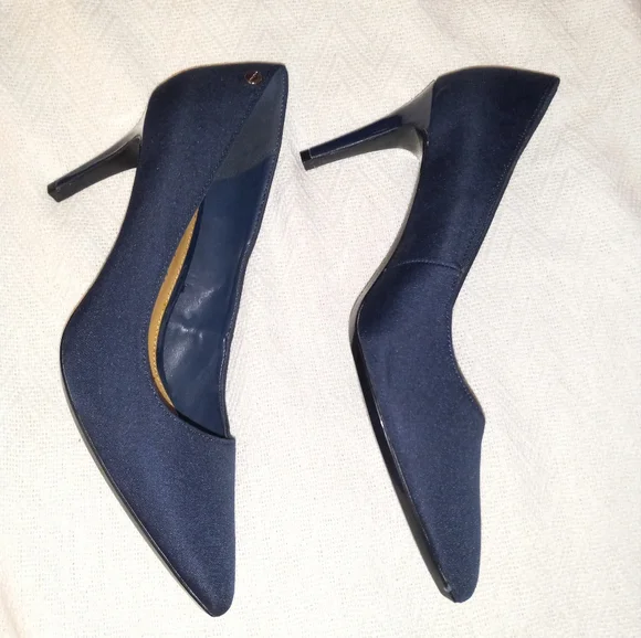 Sz.8.5 Women's Calvin Klein Nilly Heels - Picture 4 of 11